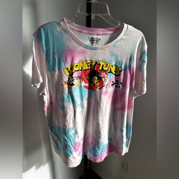 Looney Tunes Mania Tops - Looney tunes 3X shirt